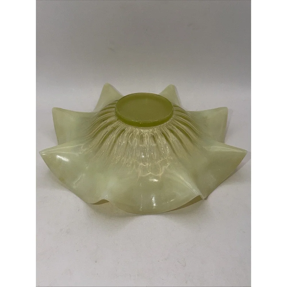 Vaseline/Uranium Northwood Klondyke Opalescent Ruffled Bowl Antique